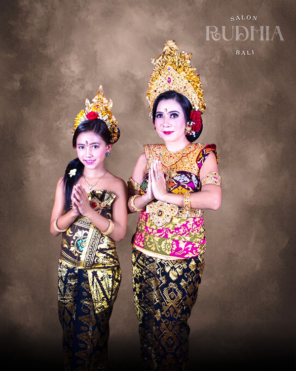 foto adat bali