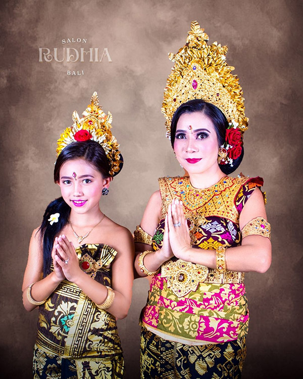 foto adat Bali