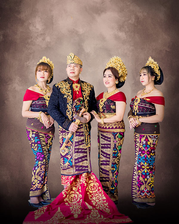 foto keluarga Bali studio