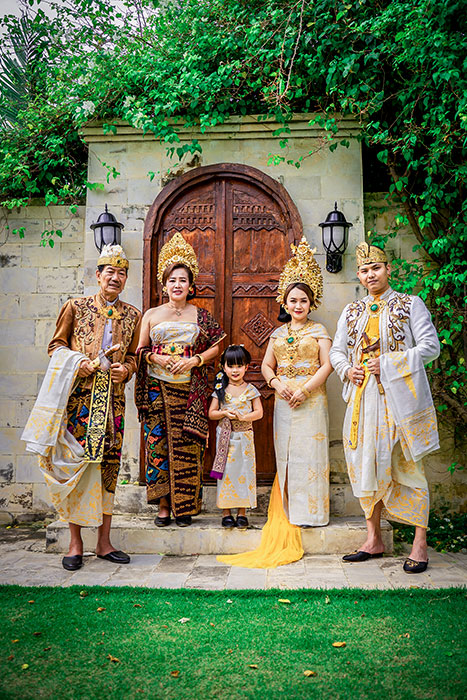 Paket Foto Adat Bali Denpasar | Studio Foto Adat Bali – Rudhia Salon