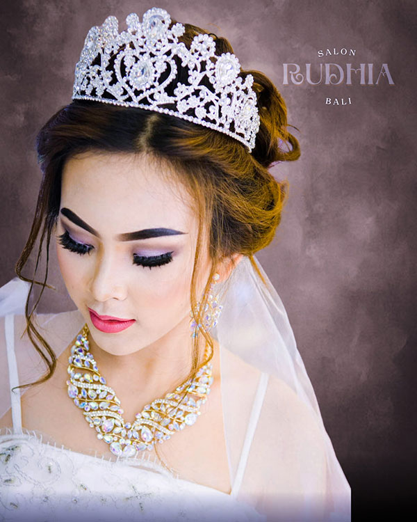 makeup pengantin modern Bali