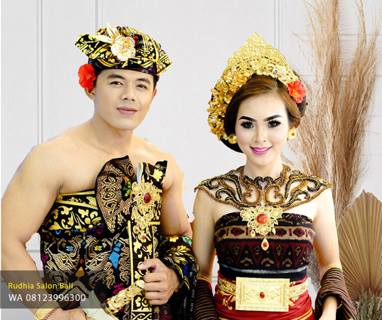 Foto Couple Adat Bali Denpasar | Studio Foto Couple Bali – Rudhia Salon