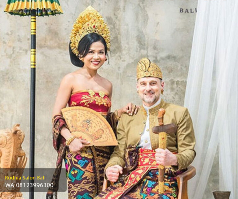 Foto Couple Adat Bali Denpasar | Studio Foto Couple Bali – Rudhia Salon