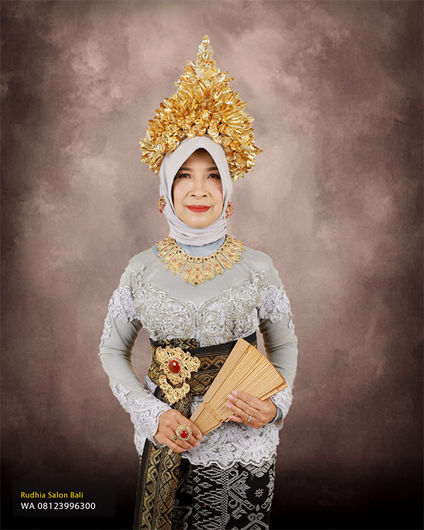 Foto Personal Adat Bali Denpasar | Studio Foto Adat Bali – Rudhia Salon