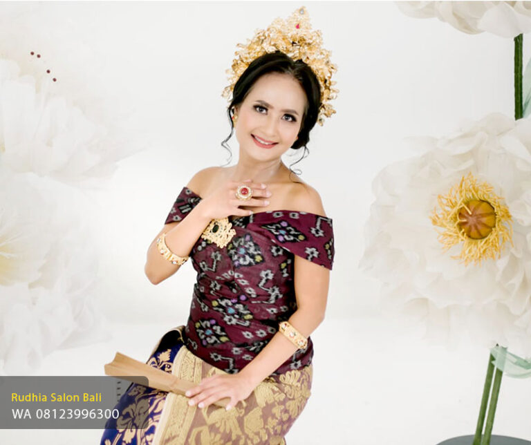 Foto Personal Adat Bali Denpasar | Studio Foto Adat Bali – Rudhia Salon